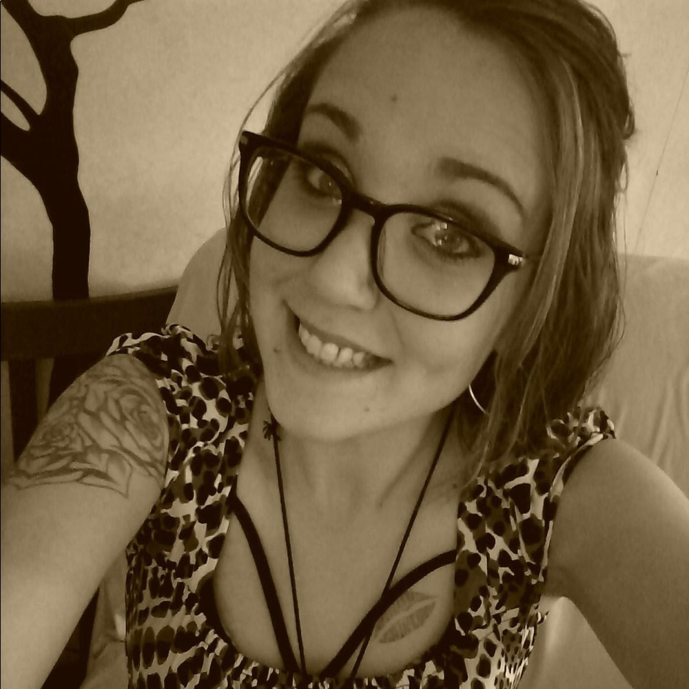 Meet your Posher, Ashly